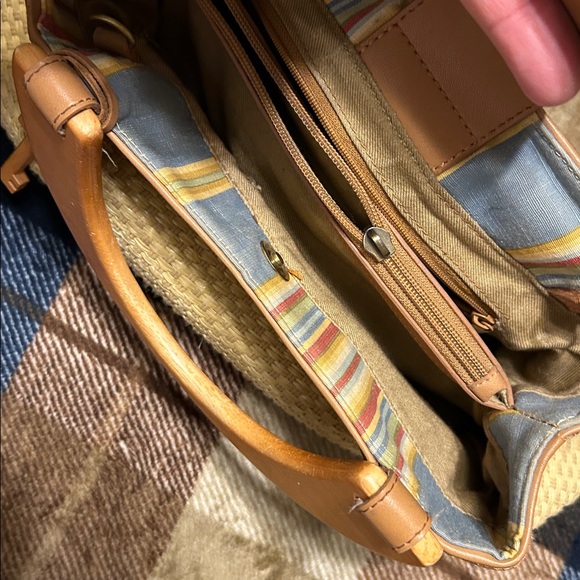 Fossil Tan Woven Tote with Wooden Handles - Picture 6 of 14